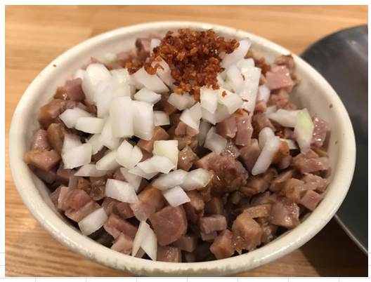 天理市「麺場力皇」チャーシュー丼のアップ写真